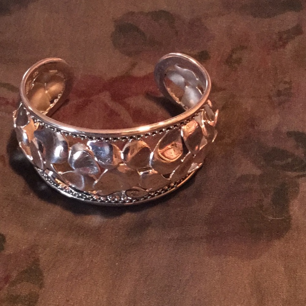 Ltd. Edition Michael Dawkins Pebble Cuff.  925.